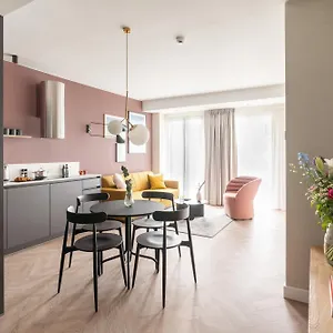 Yays Opera Aparthotel